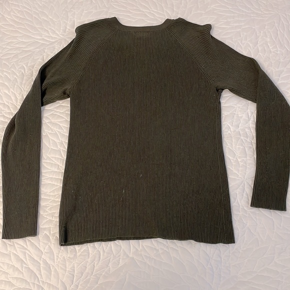 H&M Crew Neck Sweater - Picture 2 of 3